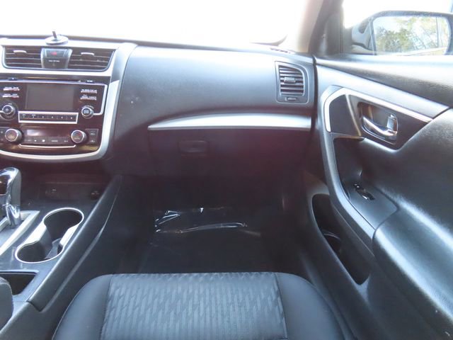 Used 2018 Nissan Altima 2.5 SV FWD image 30