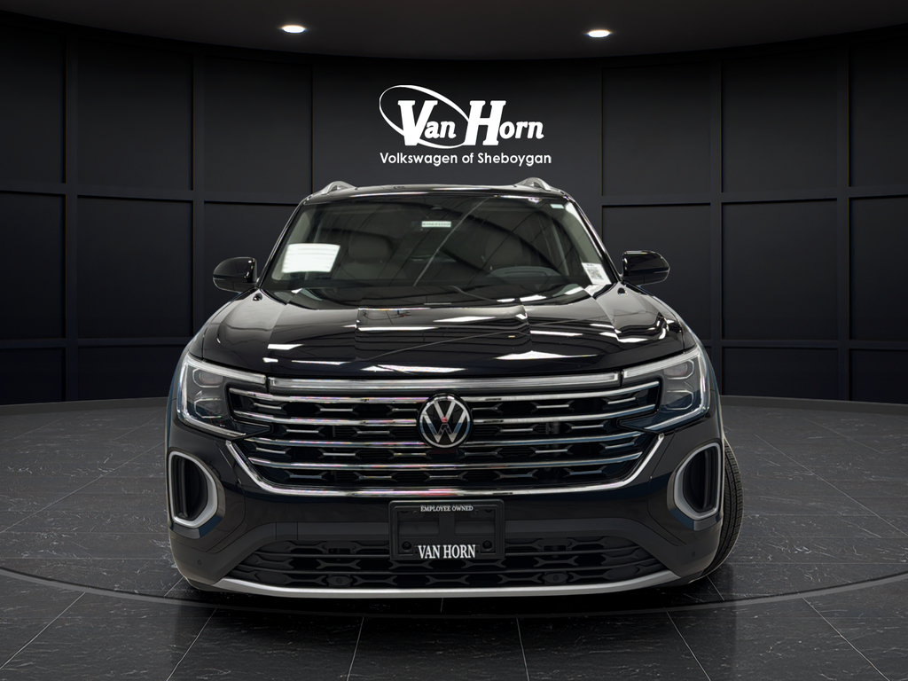 Used 2025 Volkswagen Atlas SEL AWD/4WD image 2