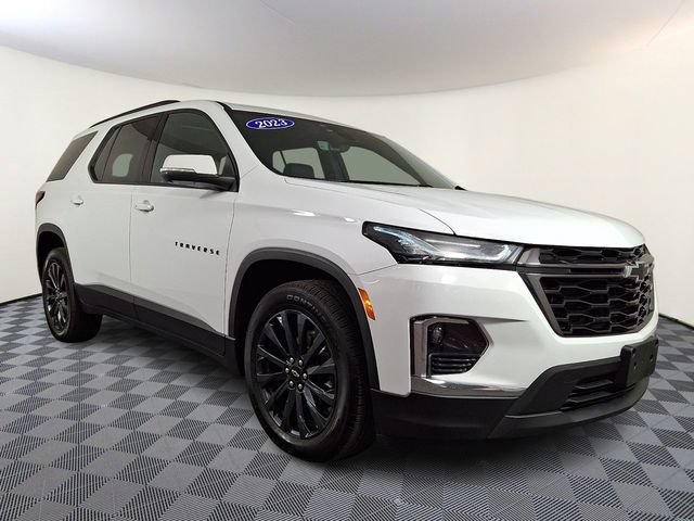 Used 2023 Chevrolet Traverse RS
