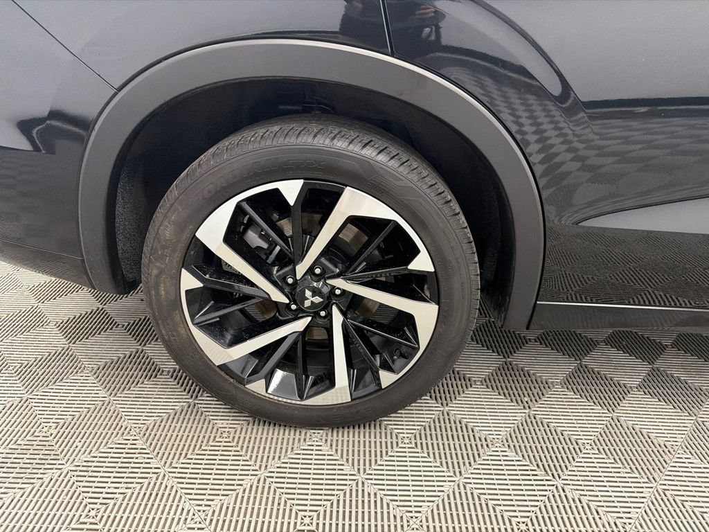Used 2024 Mitsubishi Outlander SEL FWD image 19