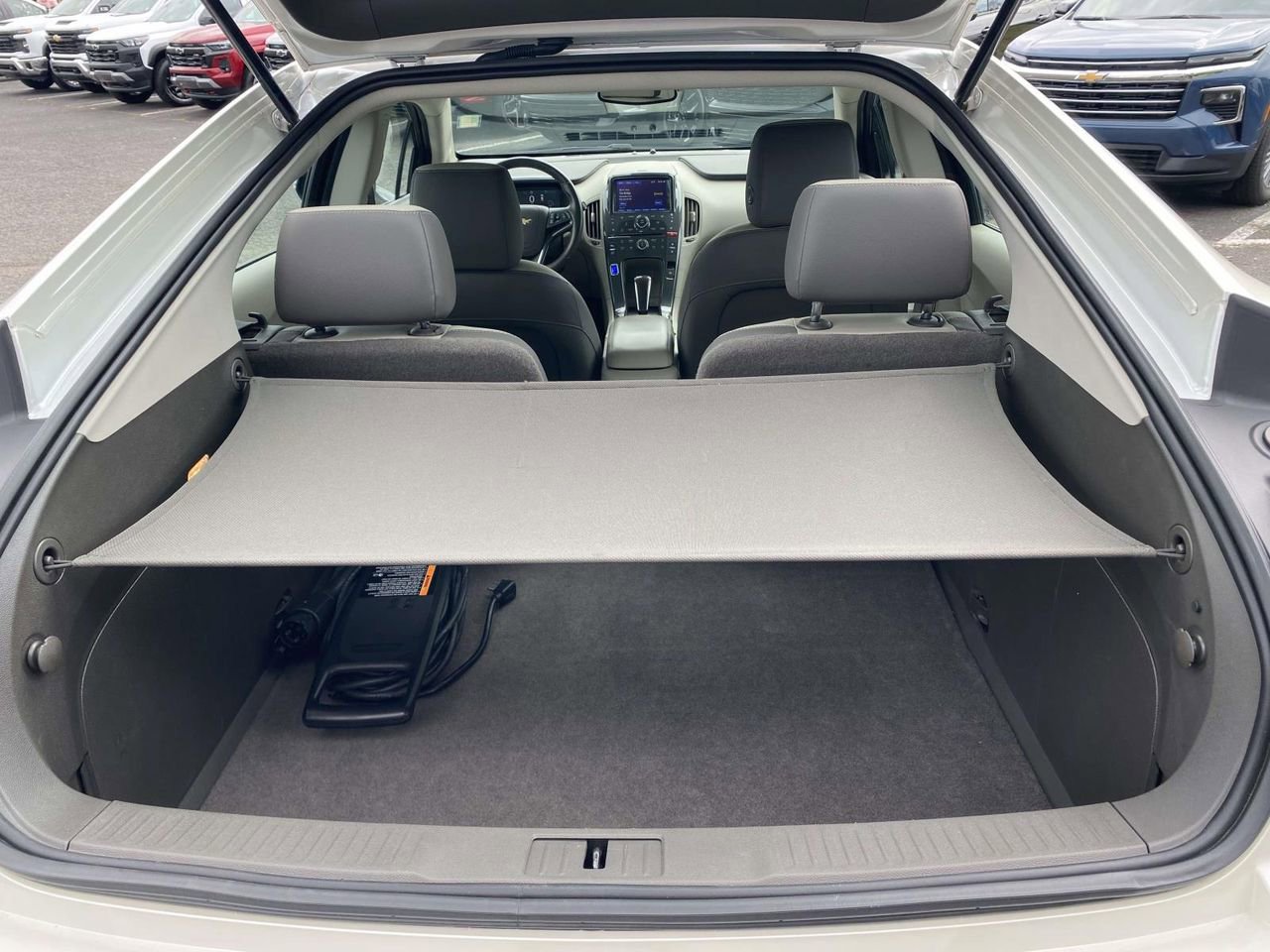 Used 2013 Chevrolet Volt Premium w/ Premium Trim Package FWD image 8