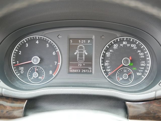 Used 2014 Volkswagen Passat 1.8T SEL Premium FWD image 27