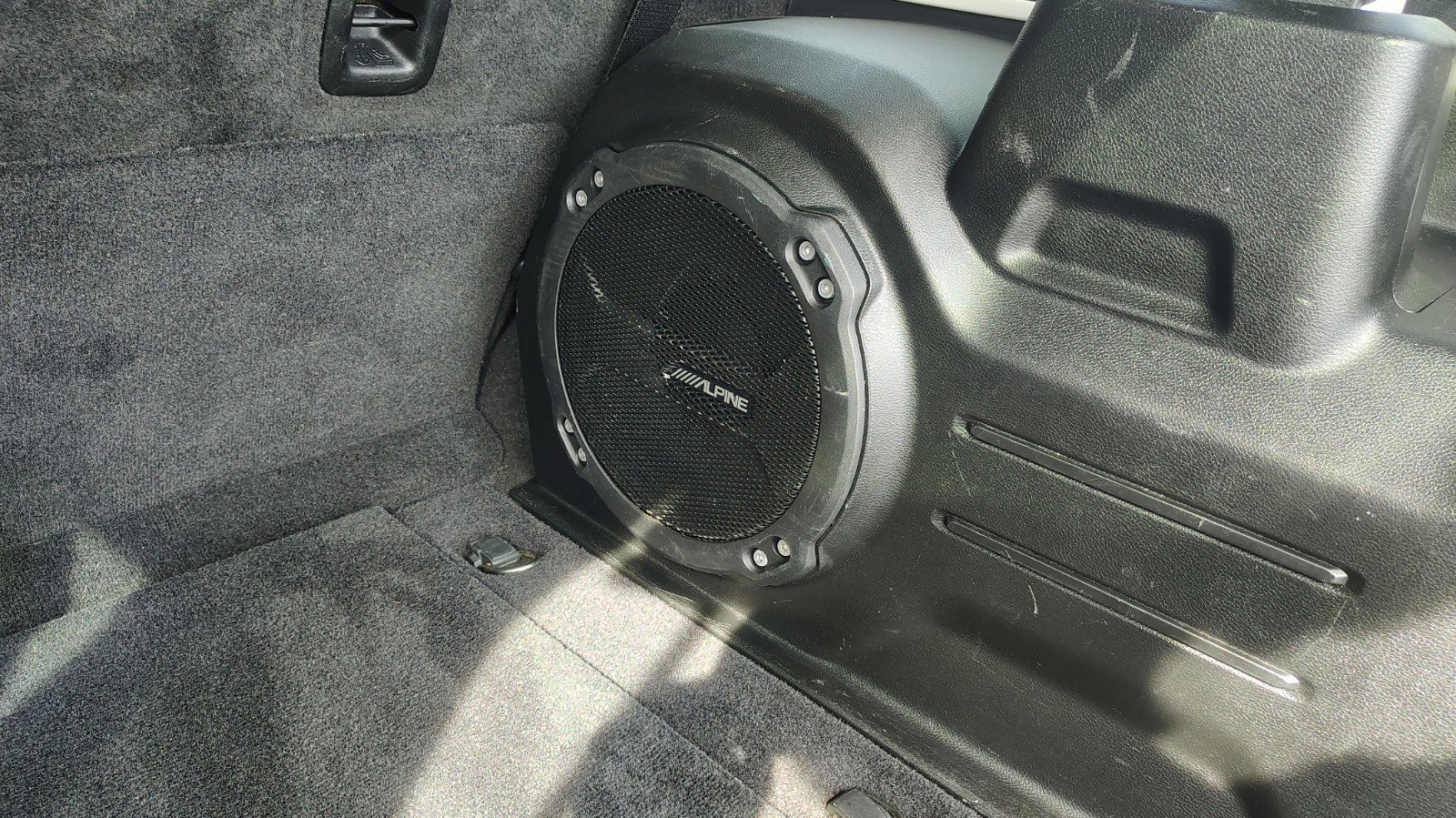 Used 2018 Jeep Wrangler Unlimited Sahara w/ Quick Order Package 24M Moab image 14