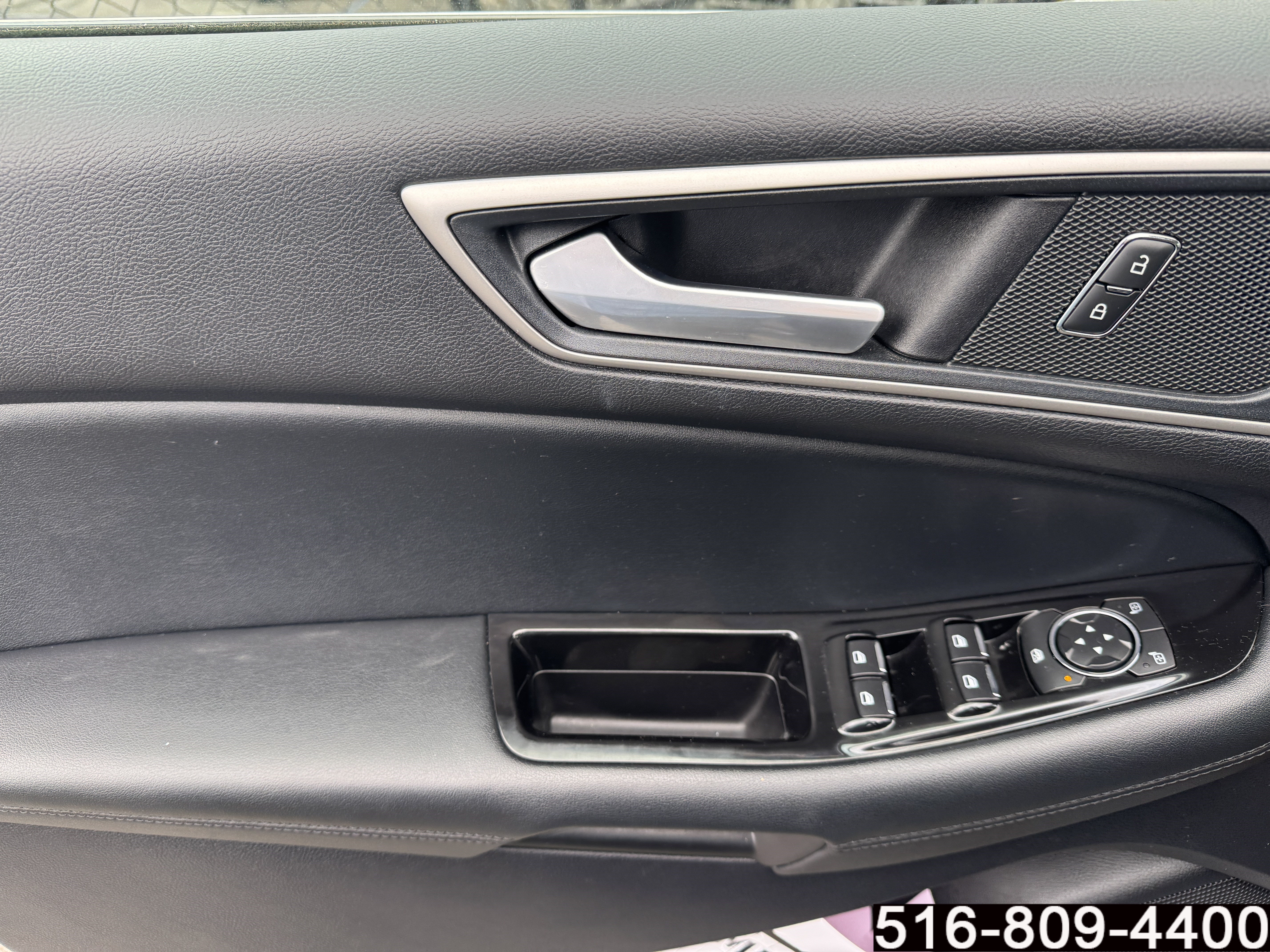 Used 2019 Ford Edge SEL w/ Equipment Group 201A AWD/4WD image 25