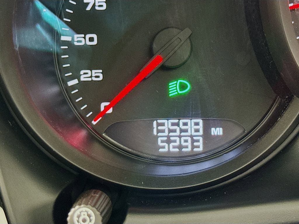 Used 2021 Porsche Macan AWD/4WD image 12