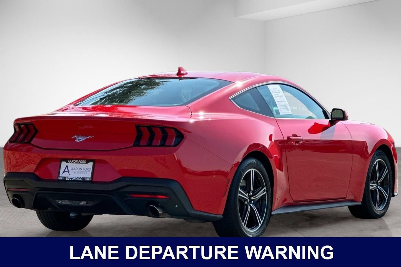 Used 2025 Ford Mustang Coupe RWD image 5
