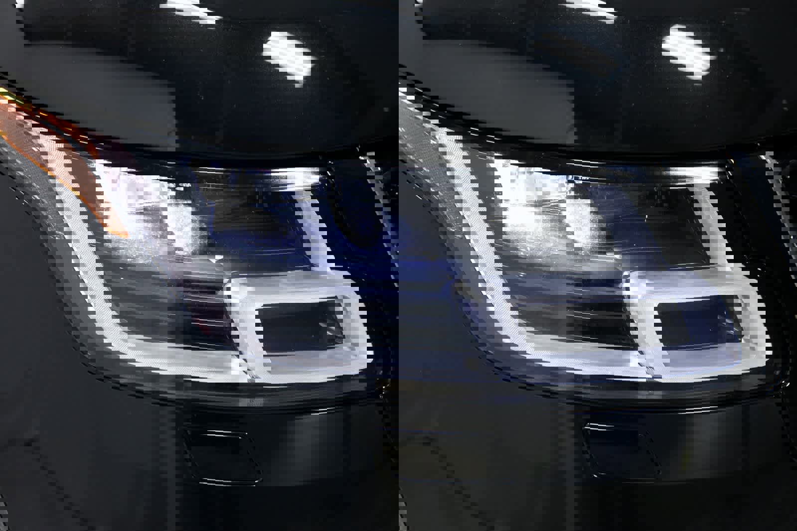 Used 2021 Land Rover Range Rover SV Autobiography Dynamic image 31