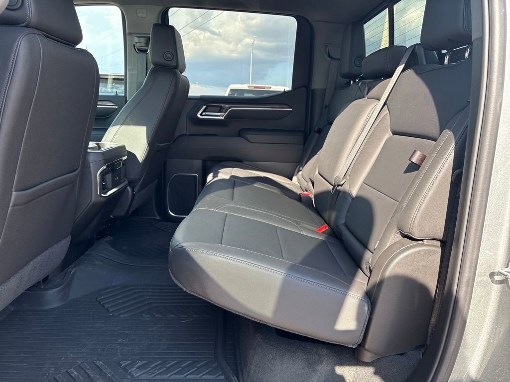 Used 2025 Chevrolet Silverado 1500 LTZ w/ LTZ Premium Package image 30