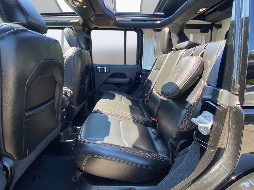 Used 2022 Jeep Wrangler Unlimited Sahara image 15