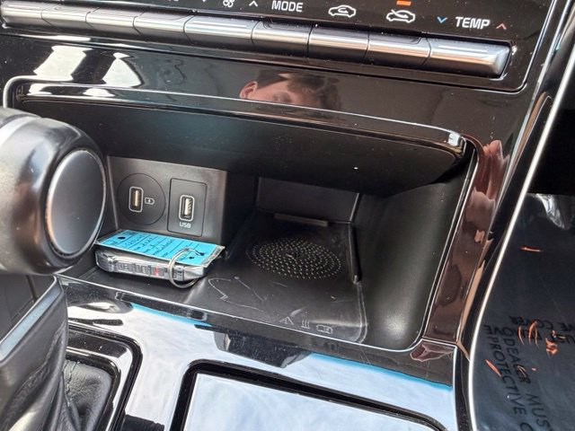 Used 2020 Kia Cadenza Limited FWD image 18