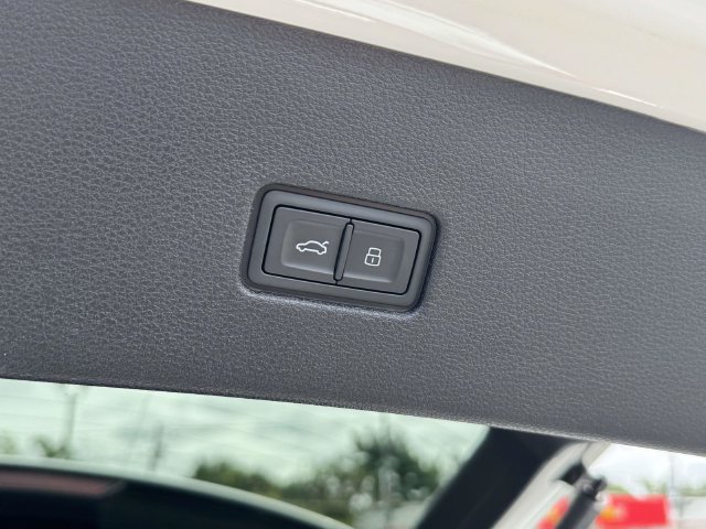 Used 2023 Audi SQ8 Premium Plus w/ Executive Package AWD/4WD image 46