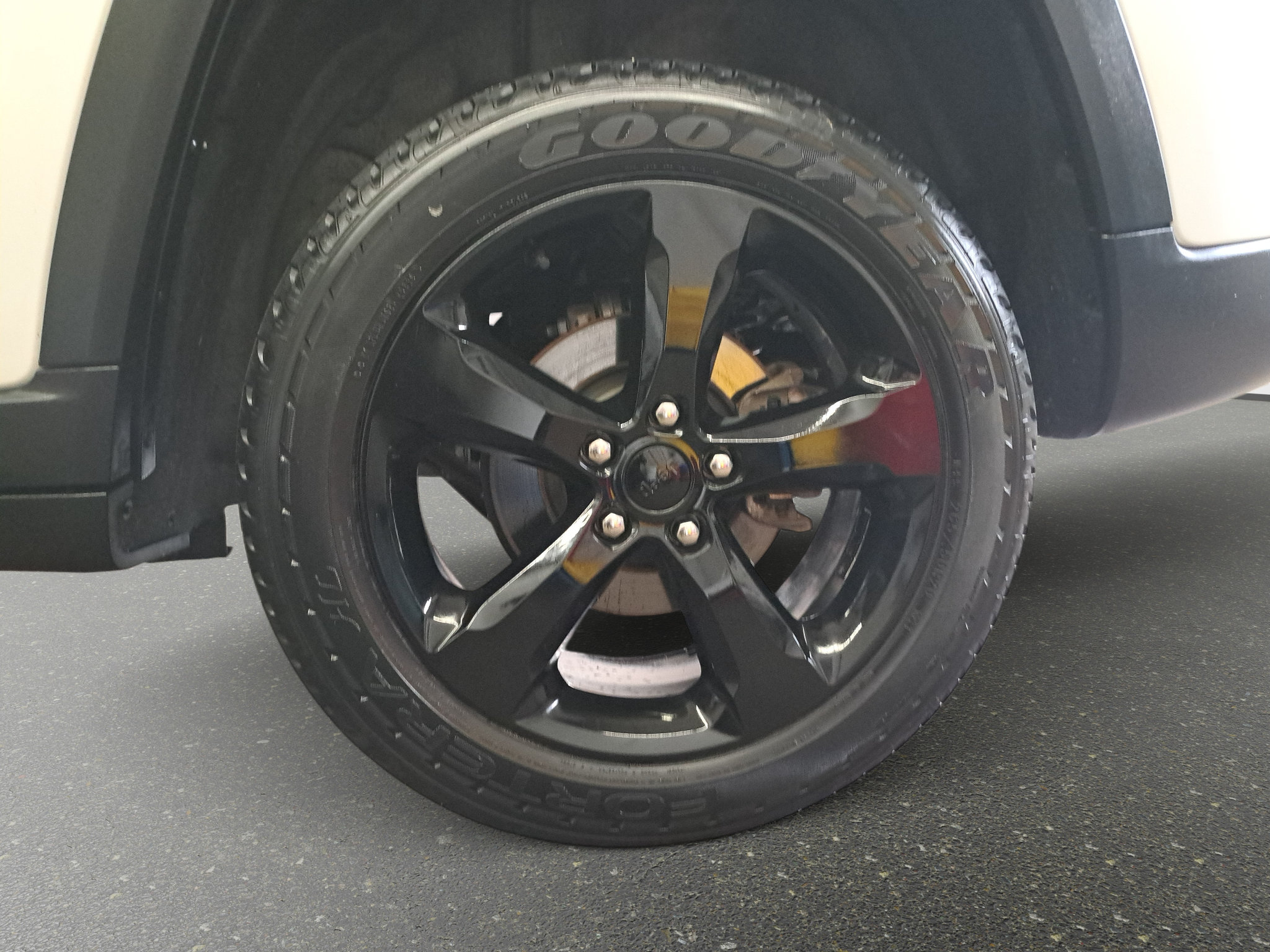 Certified 2024 Jeep Grand Cherokee Altitude AWD/4WD image 31