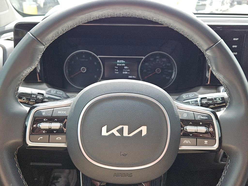 Used 2023 Kia Sorento X-Line EX image 24
