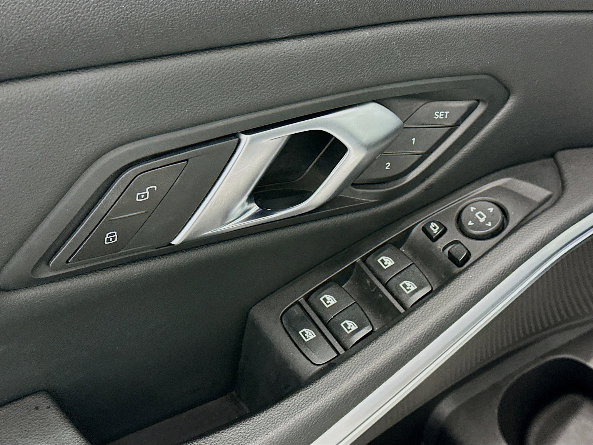 Used 2025 BMW 330i xDrive 330i xDrive image 15