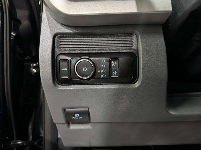 Used 2025 Ford F250 XLT image 31