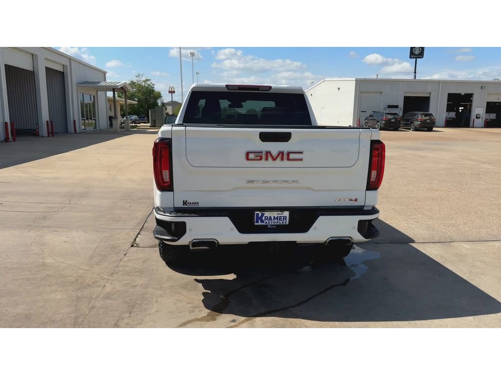 Used 2025 GMC Sierra 1500 AT4 image 7