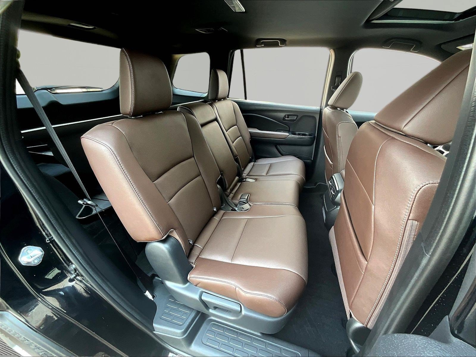 Used 2025 Honda Passport EX-L image 23