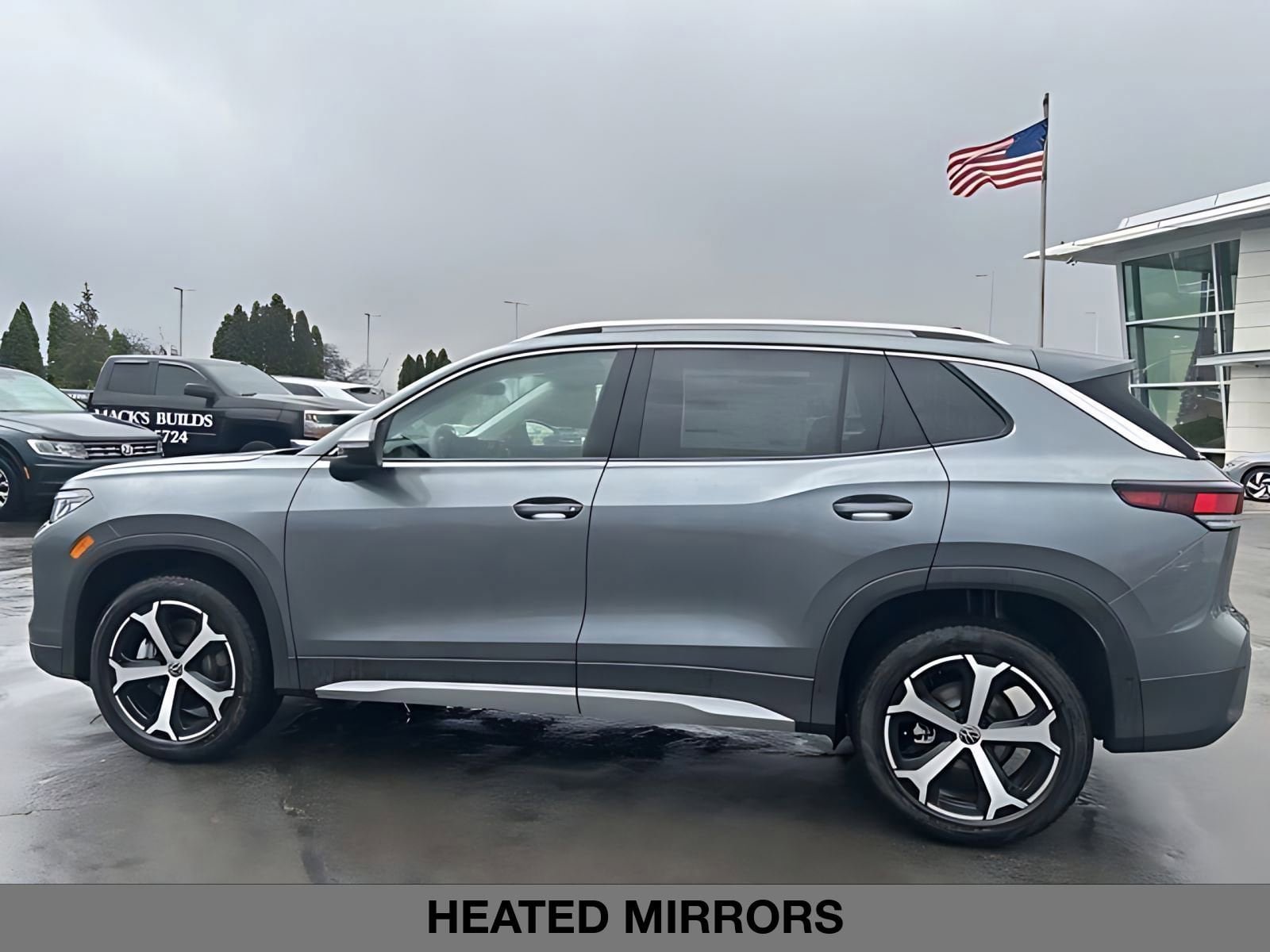 New 2026 Volkswagen Tiguan SE AWD/4WD image 9