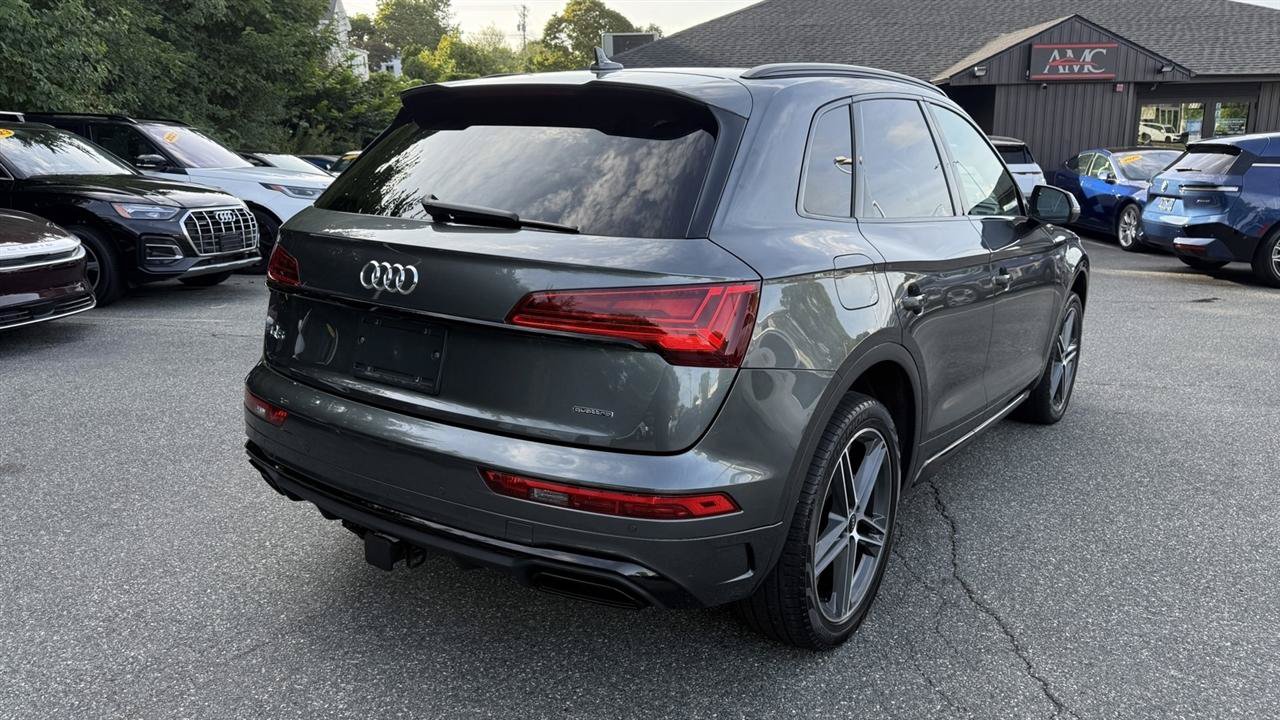 Used 2022 Audi Q5 e Premium Plus w/ Premium Plus Package AWD/4WD image 17