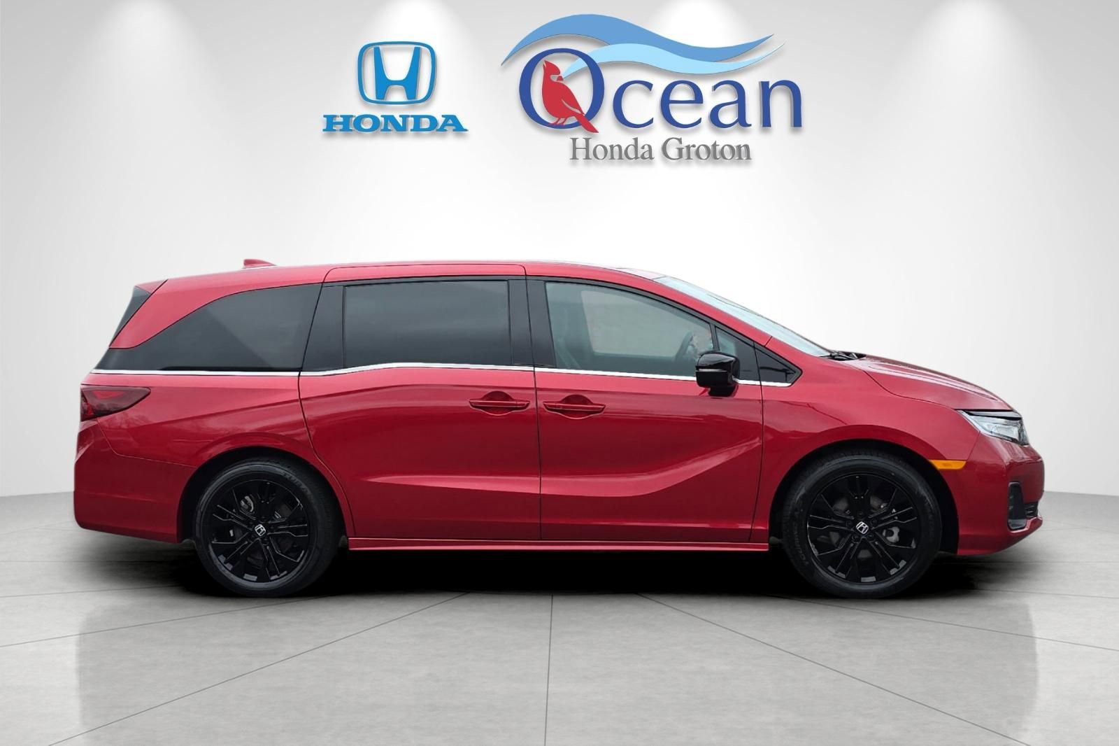 Used 2025 Honda Odyssey Sport-L image 2
