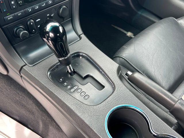 Used 2002 Ford Thunderbird image 13
