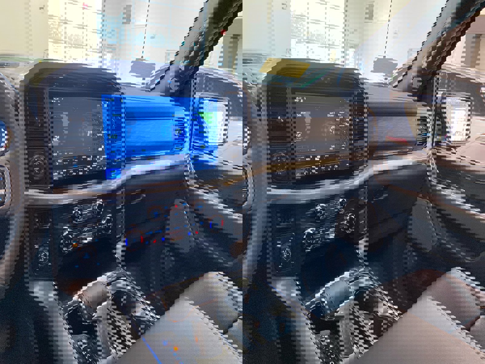 New 2026 Ford F150 Lariat w/ Equipment Group 501A Mid image 19