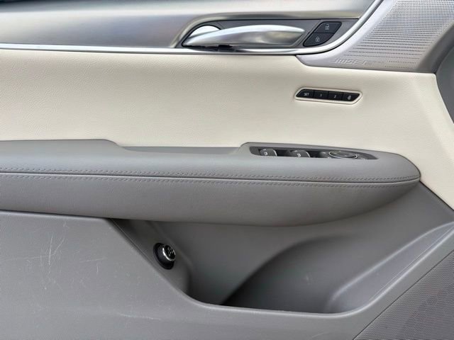 Used 2023 Cadillac XT5 Premium Luxury w/ Technology Package image 17