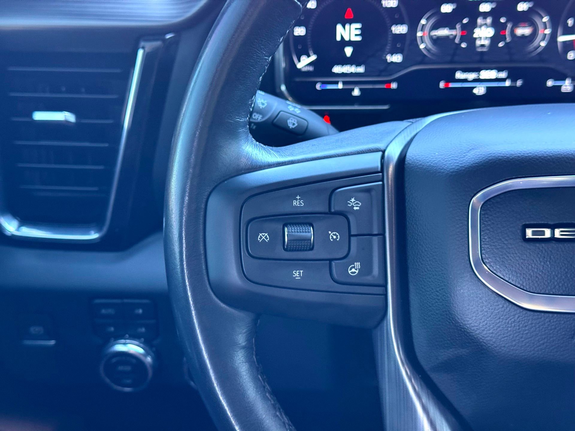 Used 2024 GMC Sierra 2500 Denali Ultimate image 28