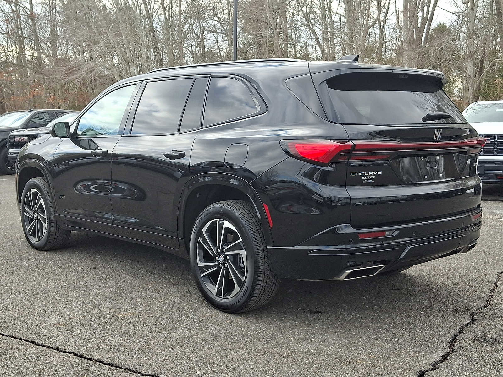 Used 2026 Buick Enclave Sport Touring w/ Power Package FWD image 4