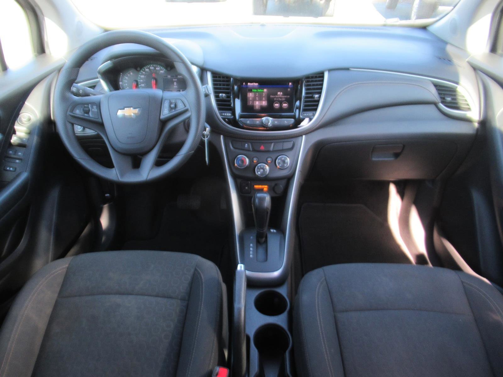Used 2022 Chevrolet Trax LS w/ Tint and Cruise Package image 12