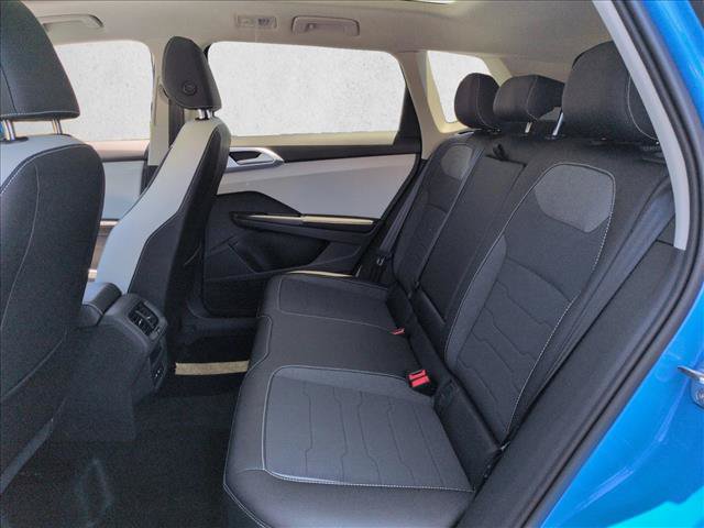 New 2026 Volkswagen Taos SE AWD/4WD image 16