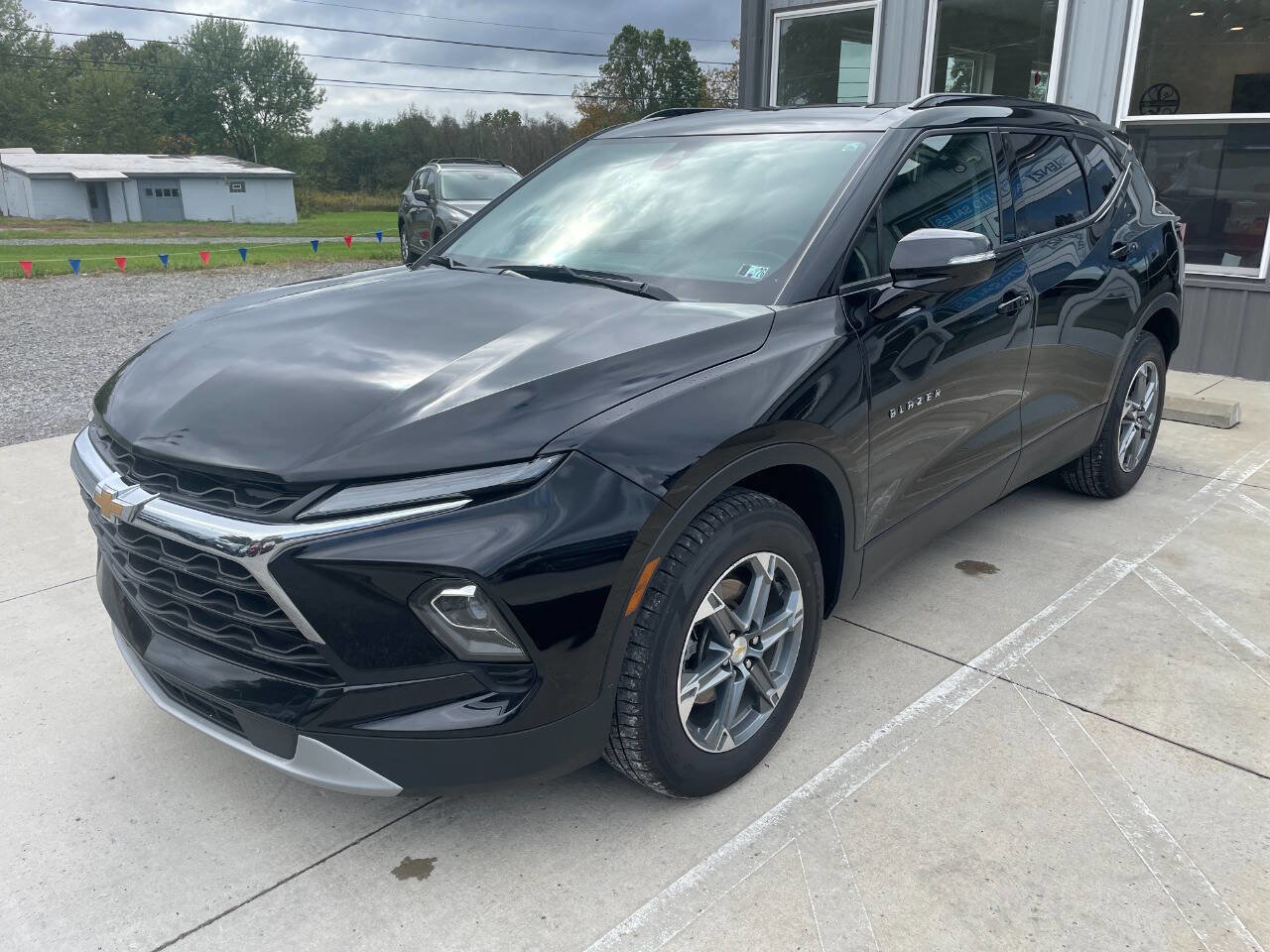 Used 2024 Chevrolet Blazer LT image 3