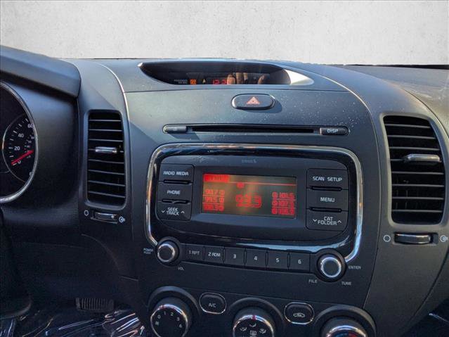 Used 2018 Kia Forte LX image 15