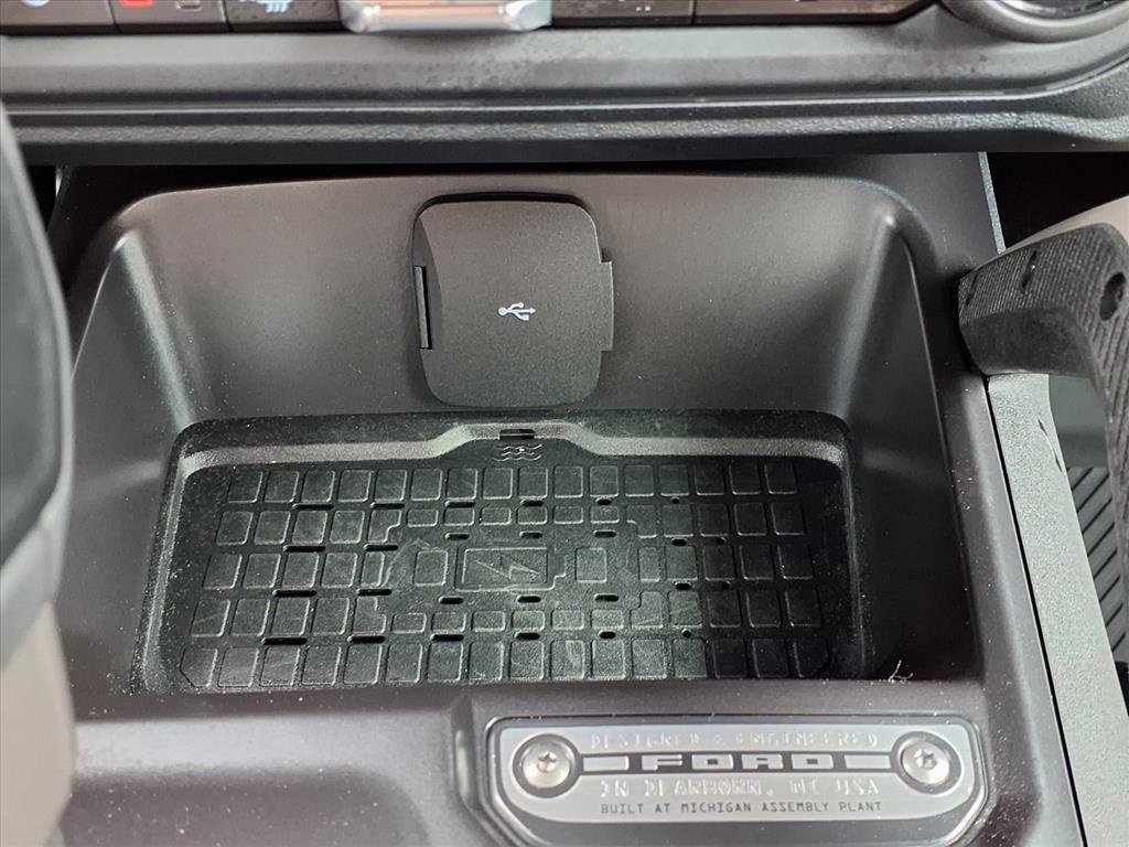 Used 2024 Ford Bronco Outer Banks image 14