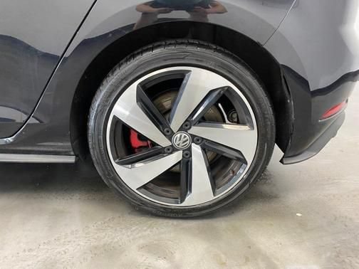 Used 2020 Volkswagen GTI S FWD image 18