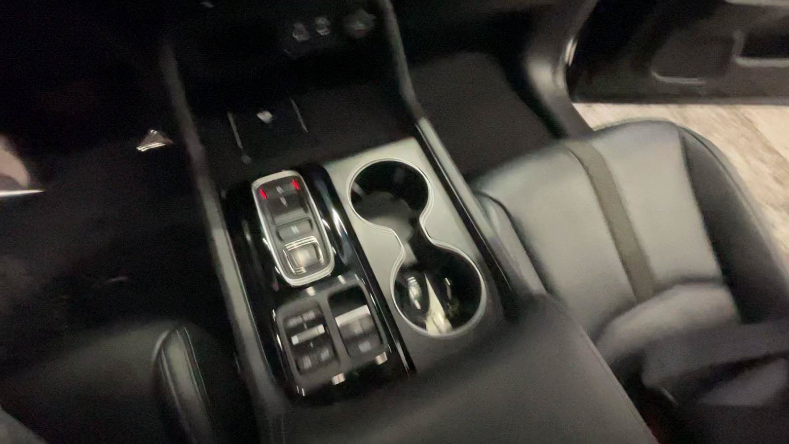 Certified 2025 Honda Pilot EX-L image 39