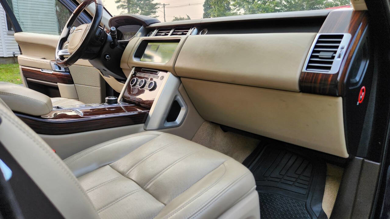 Used 2017 Land Rover Range Rover HSE image 47