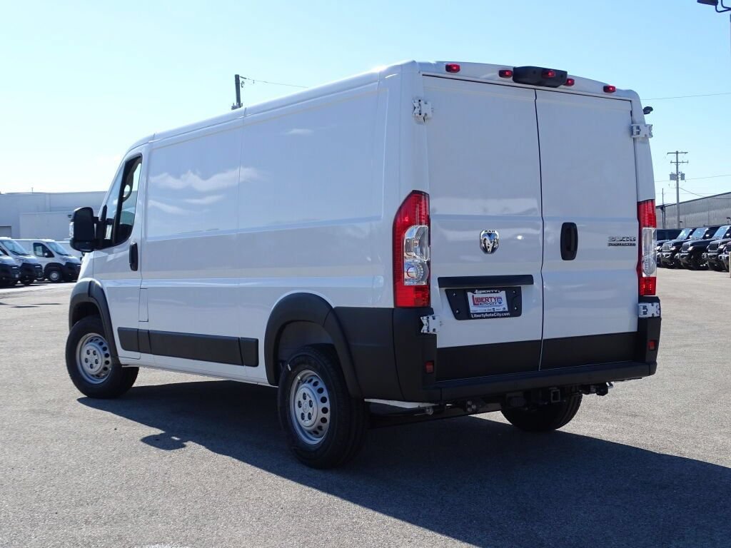New 2025 RAM ProMaster 3500 w/ Convenience Group FWD image 9