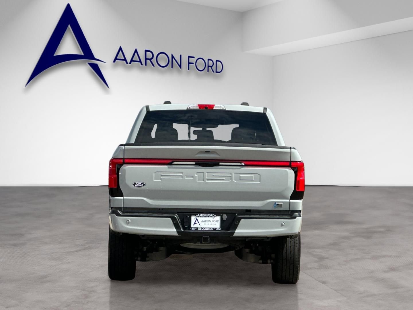 Used 2024 Ford F150 Lightning Platinum AWD/4WD image 5