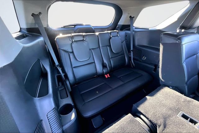 Used 2023 Ford Explorer XLT w/ Equipment Group 202A image 25