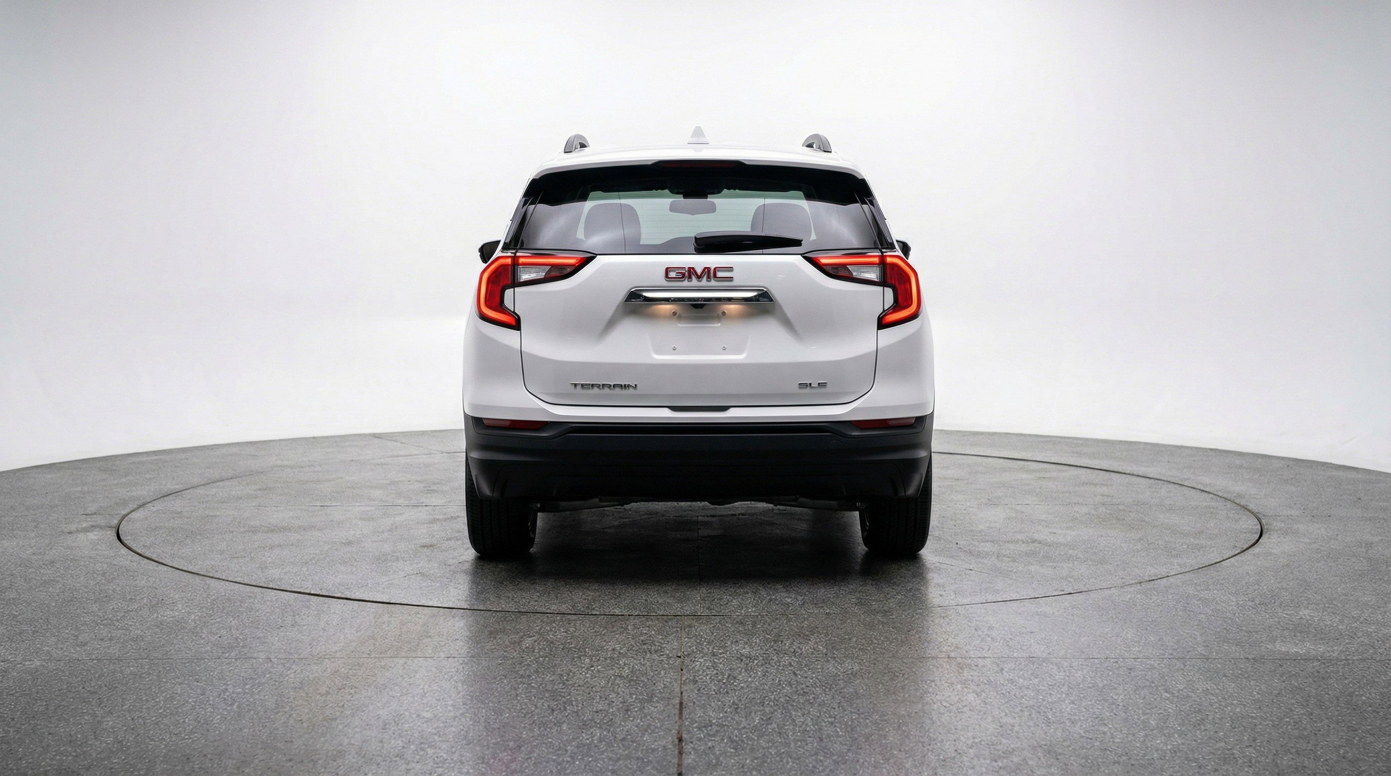 Used 2024 GMC Terrain SLE image 7