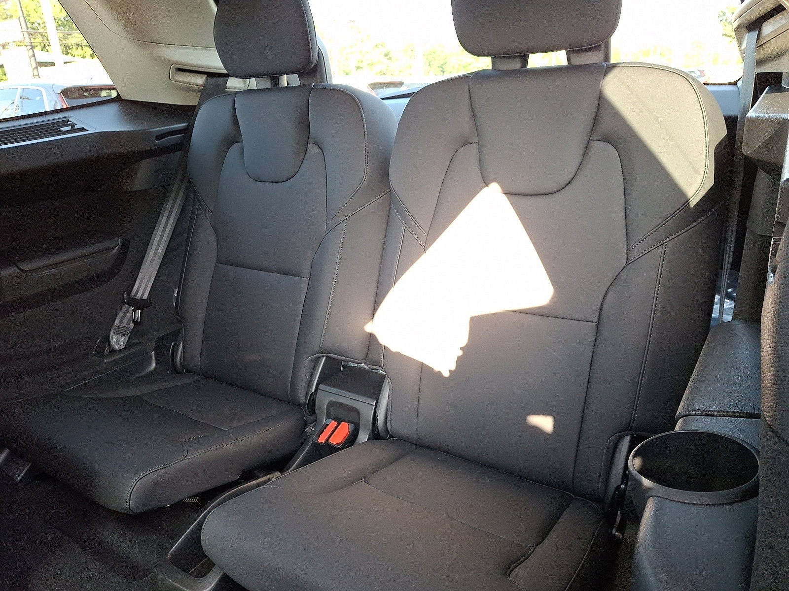 New 2026 Volvo XC90 B6 Plus image 6
