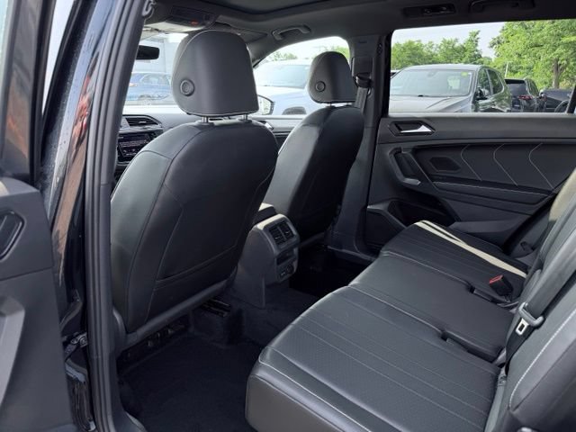 Used 2023 Volkswagen Tiguan SE R-Line AWD/4WD image 20