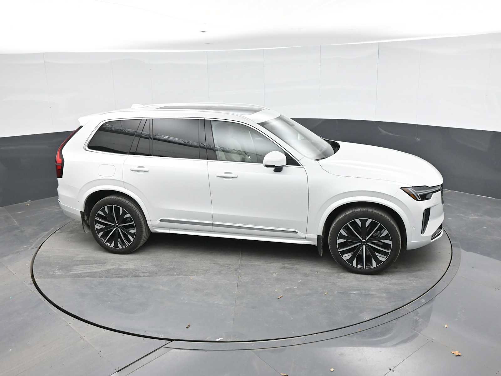 Used 2026 Volvo XC90 B6 Ultra w/ Protection Package AWD/4WD image 35