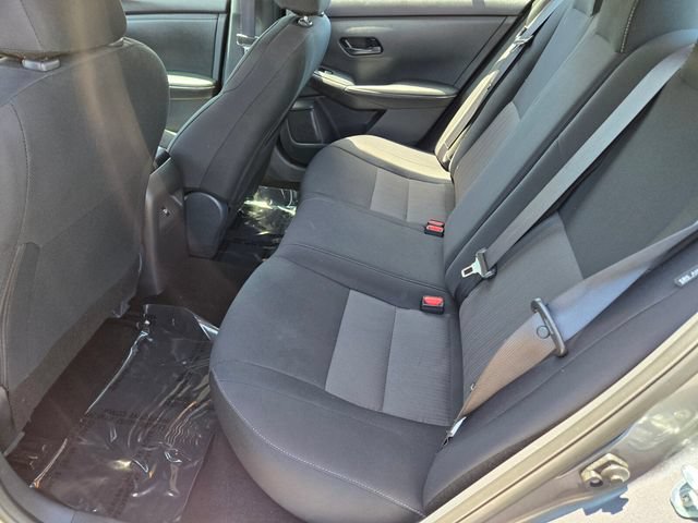 Used 2024 Nissan Sentra SV FWD image 15