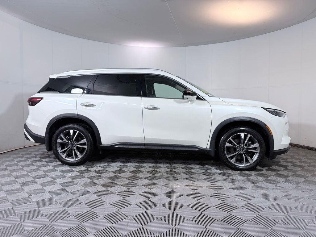Used 2023 INFINITI QX60 Luxe w/ Vision Package AWD/4WD image 8