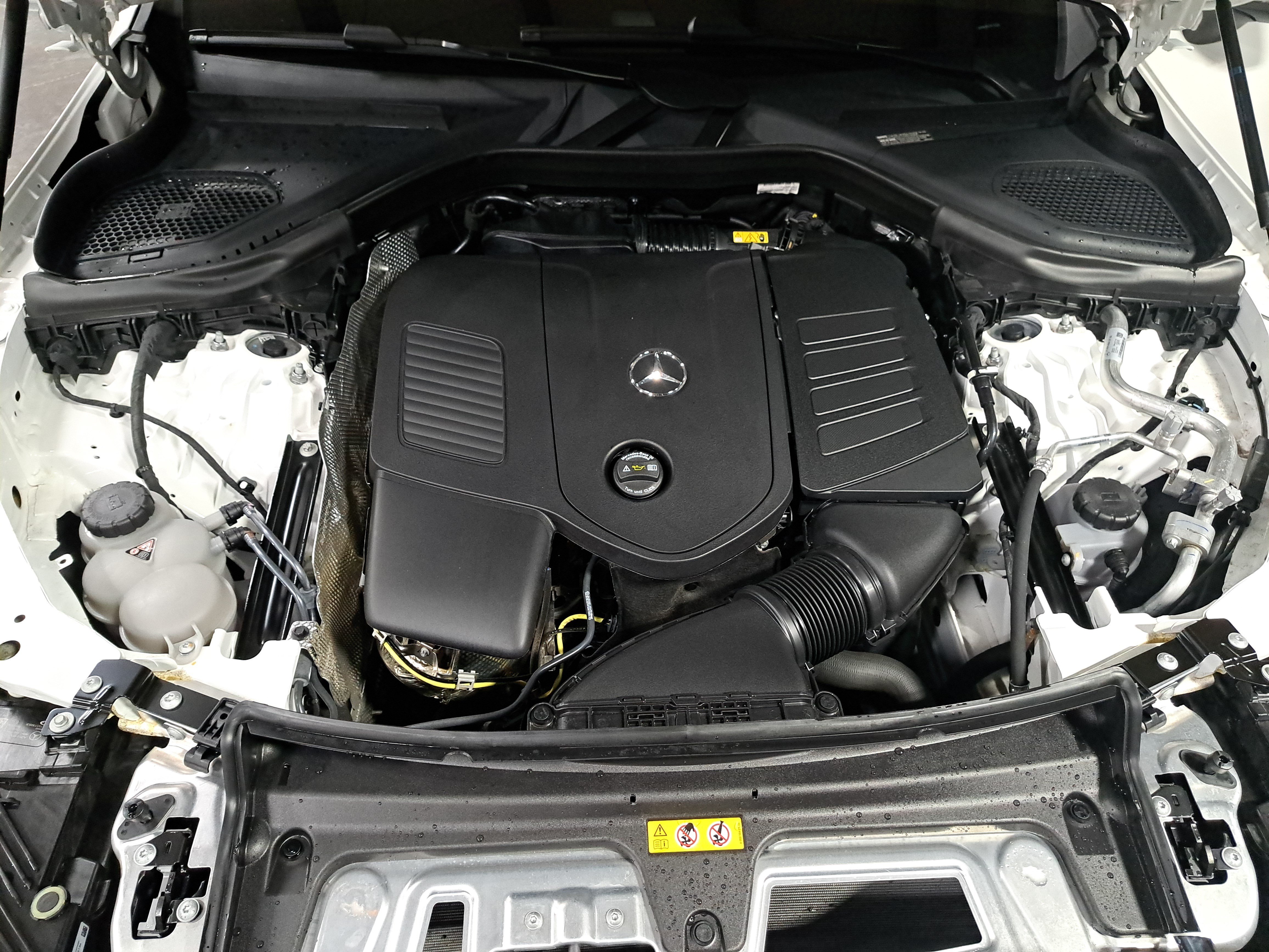Used 2026 Mercedes-Benz GLC 300 4MATIC image 32