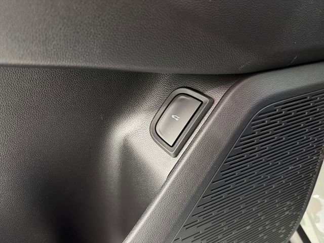 New 2026 Chevrolet Equinox LT w/ Convenience Package II image 26