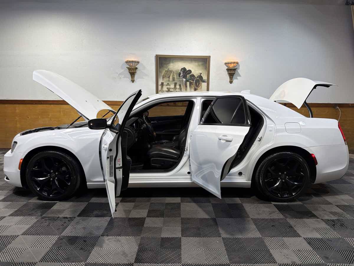 Used 2021 Chrysler 300 S RWD image 12