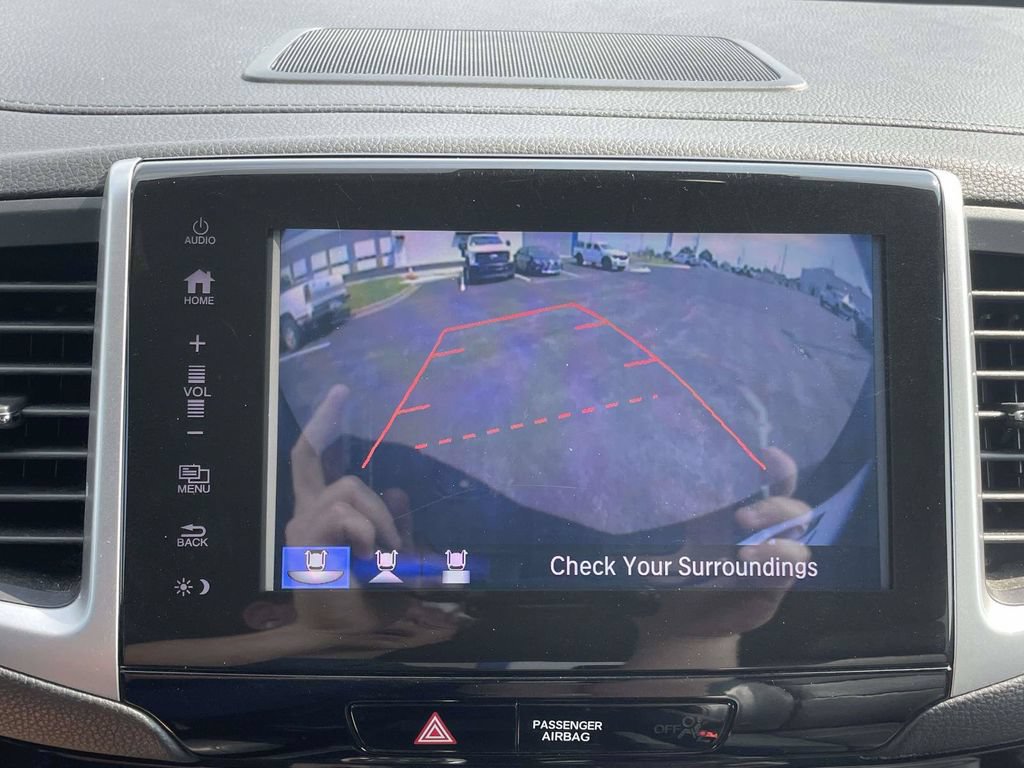 Used 2017 Honda Pilot Touring image 20